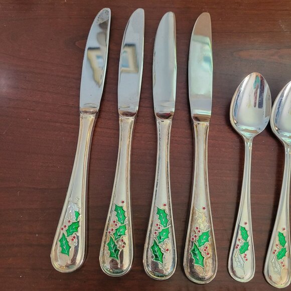 Holiday Silverware Set Holly Design 20-Piece Stainless Steel Flatware Christmas - Picture 6 of 7